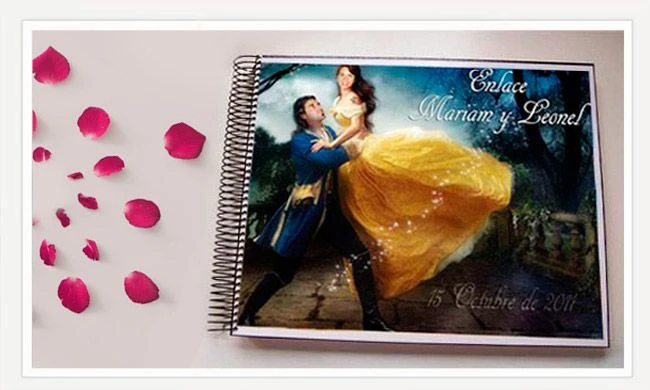 Libro de firmas para bodas personalizado con las fotografías de los novios